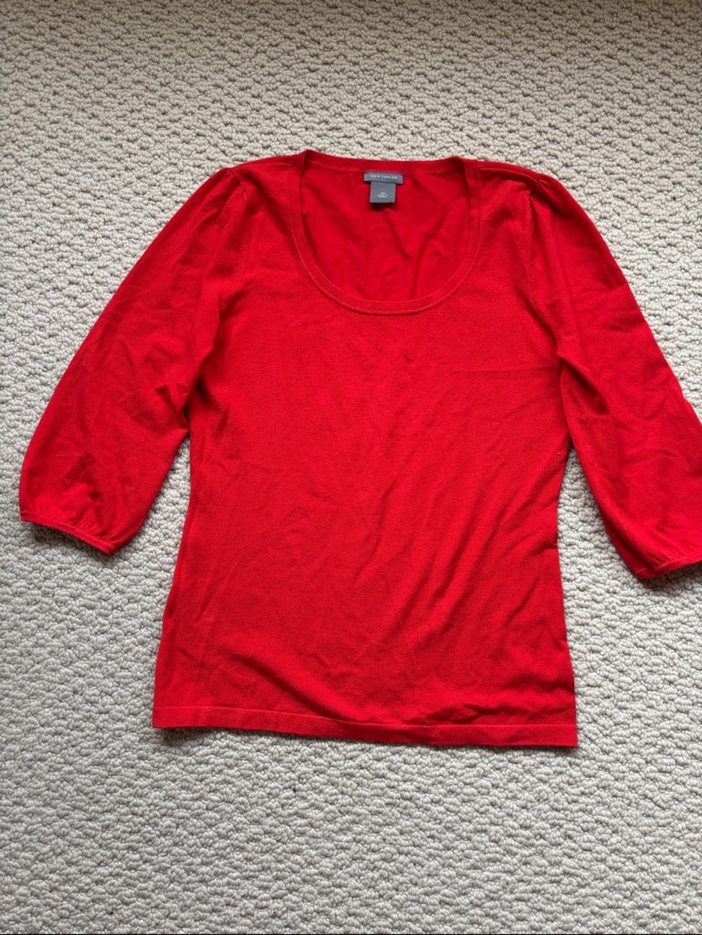 Ann Taylor Red Scoop Neck Three-Quarter Sleeve Top - Lightweight Knit